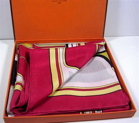 foulards hermes anciens|foulards Hermes occasion femme.